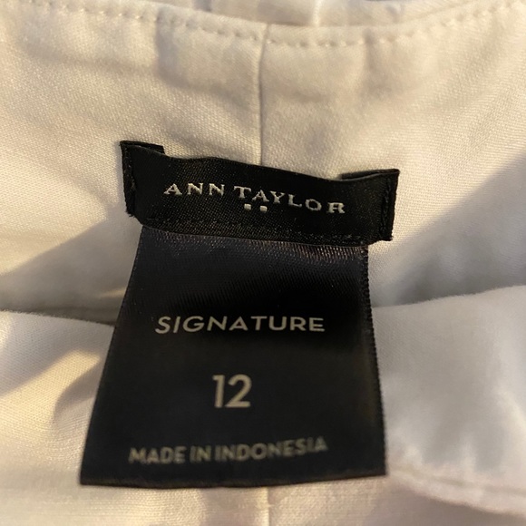 Ann Taylor Shorts - Picture 3 of 3